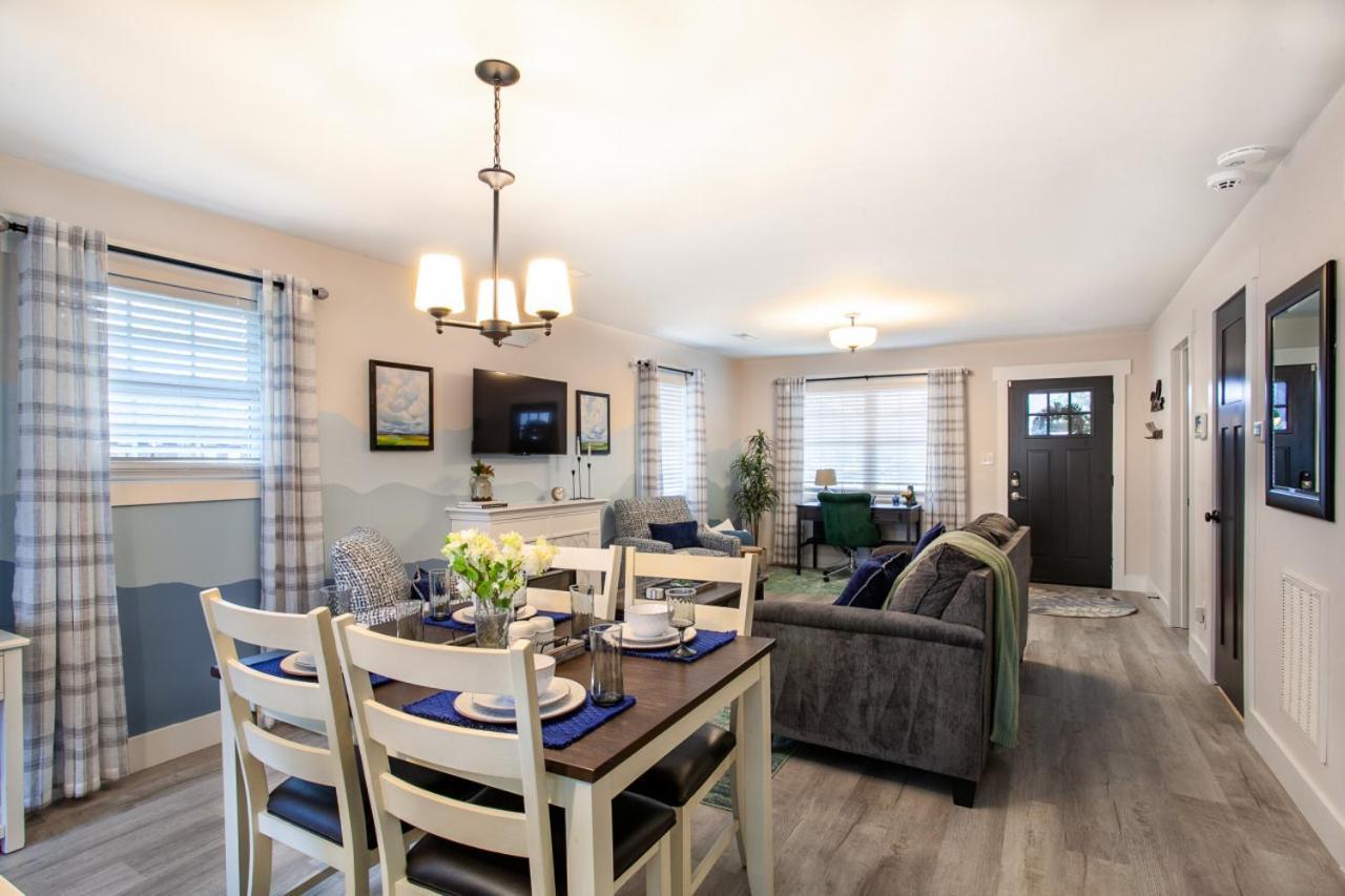 Blue Valley Inn - Hot Tub & Spacious Play Area! Νόξβιλ Εξωτερικό φωτογραφία