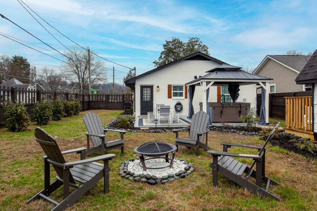 Blue Valley Inn - Hot Tub & Spacious Play Area! Νόξβιλ Εξωτερικό φωτογραφία